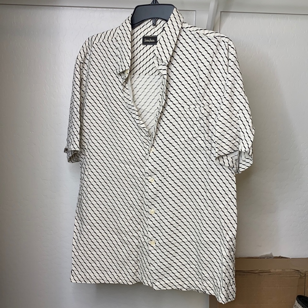 Neiman Marcus men’s dress shirt